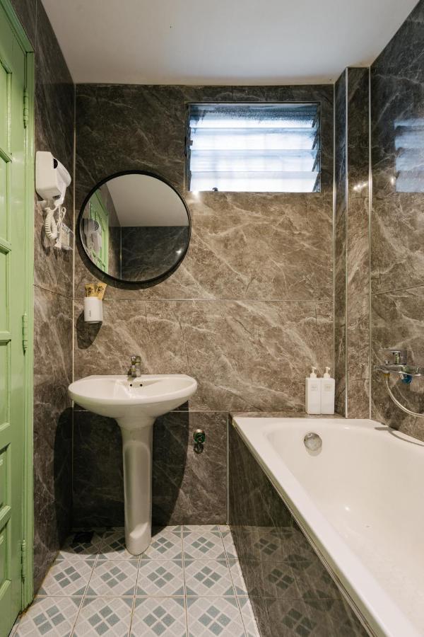 Biệt thự Kemkayvilla W 5br_ Bathtub_rooftopviews_30s To Hoankiem *